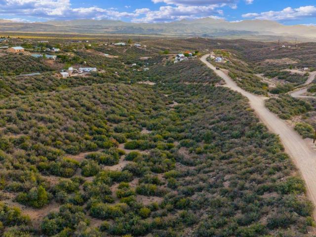 Land for sale in Kirkland, Arizona