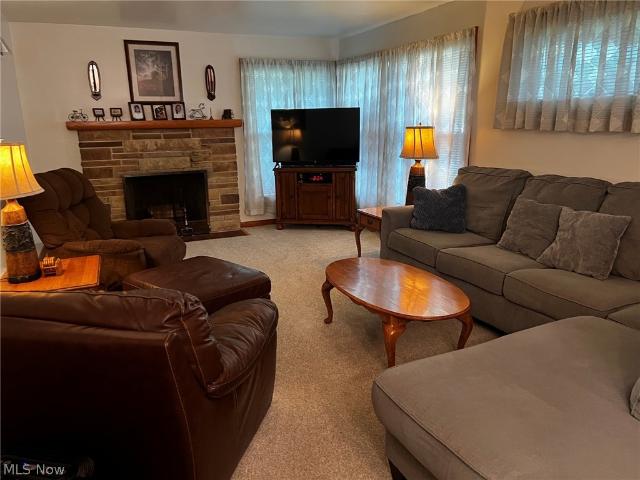 House for sale in Brookfield, Ohio