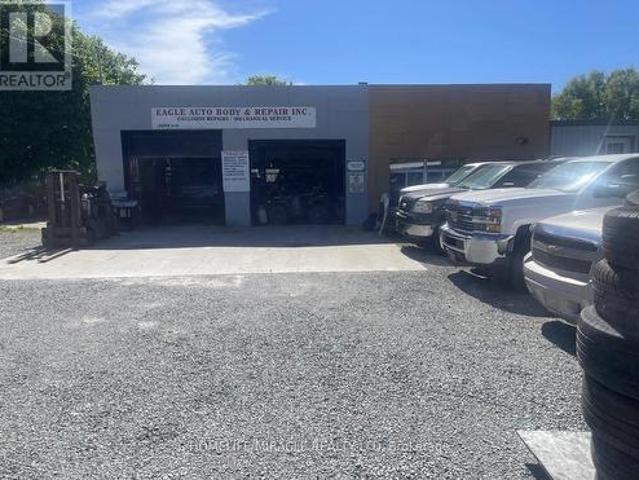 Commercial for rent in Niagara, Ontario