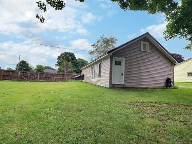 House for sale in Oneida, New York