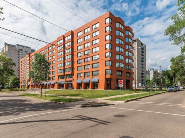 Condo for sale in Wedgewood, Alberta