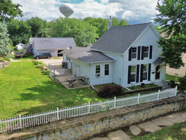 House for sale in Whiteside, Illinois