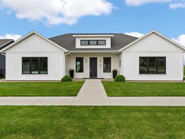 House for sale in Linn, Iowa