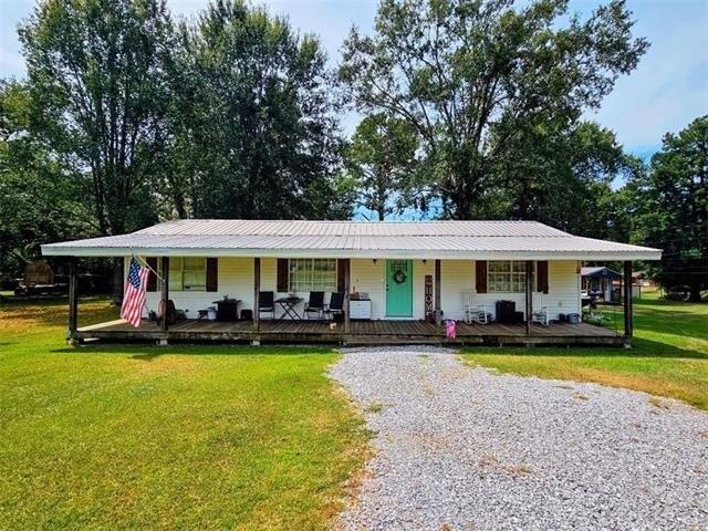 House for sale in Dry Prong, Louisiana