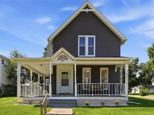 House for sale in Linn, Iowa