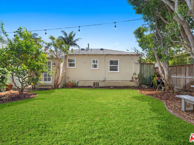 Property for rent in Canoga Park, California