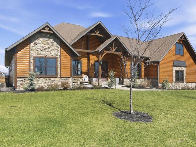 House for sale in Chestnutridge, Missouri