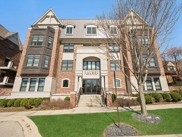 Condo for sale in Highland Park, Illinois