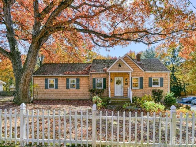 Townhouse for sale in Cliffwood, New Jersey