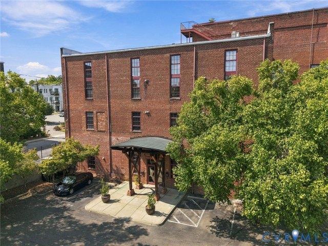 Condo for sale in Virginia