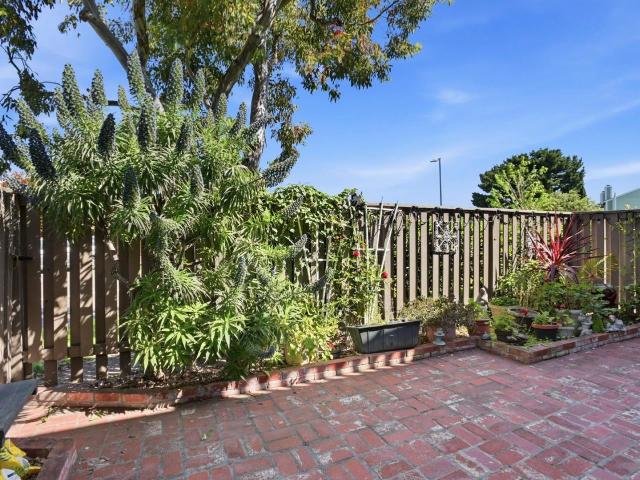 Townhouse for sale in San Mateo, California