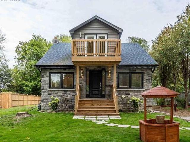 House for sale in Golden Horseshoe, Ontario
