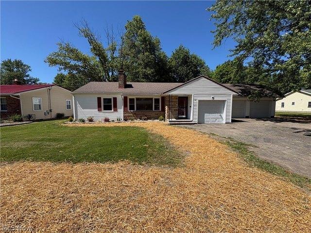 House for sale in Geneva, Ohio