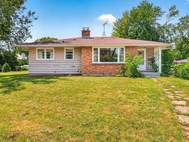 House for sale in Neenah, Wisconsin