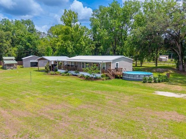 House for sale in Dixie, Florida
