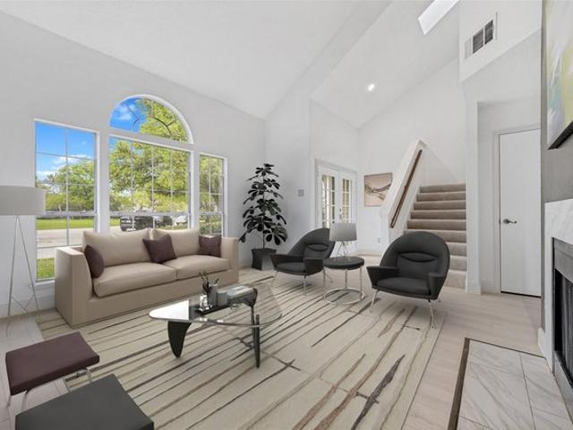 Townhouse for sale in Irving, Texas