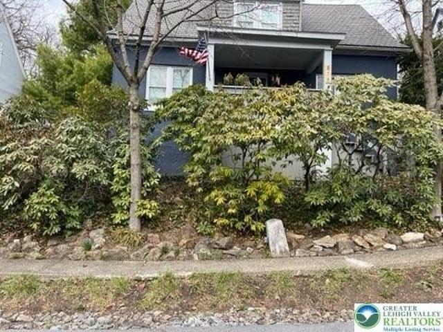 House for sale in Easton, Pennsylvania
