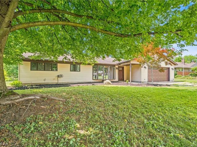 House for sale in Broadview Heights, Ohio