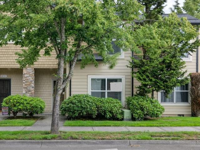 Townhouse for sale in Oregonia