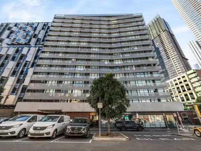 Apartment for rent in Carlton