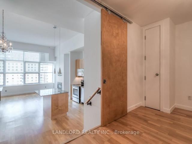 Condo for rent in Toronto, Golden Horseshoe