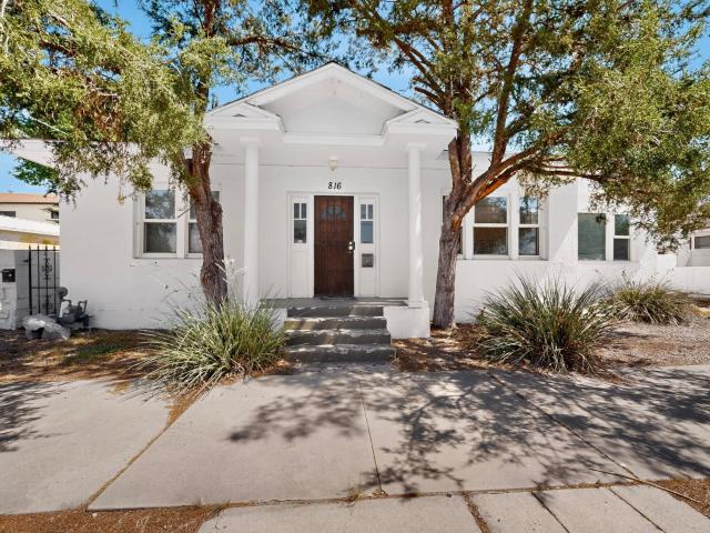 House for sale in New Mexico