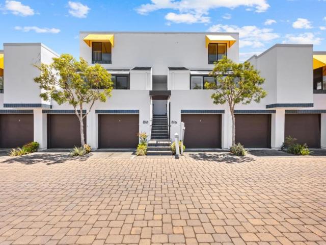 Condo for sale in San Mateo, California