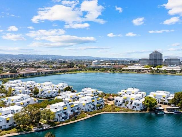 Condo for sale in San Mateo, California