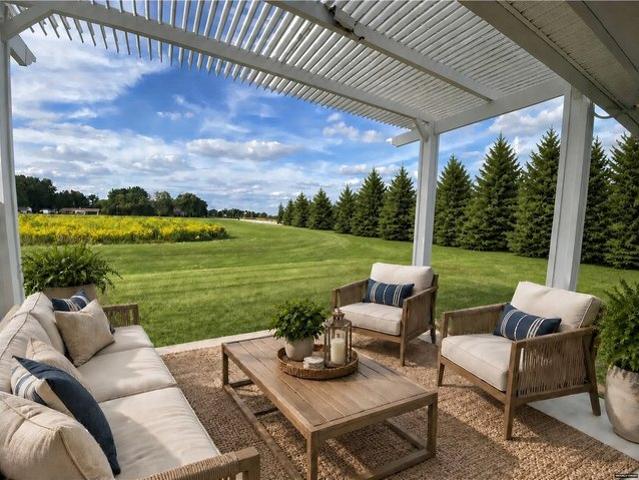 Townhouse for sale in Tipp City, Miami County