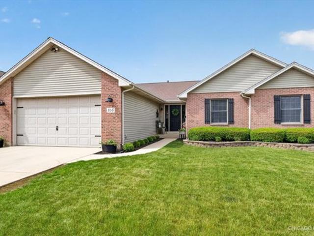 House for sale in Mchenry, Illinois