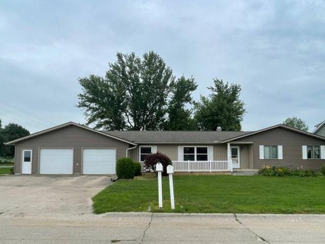 House for sale in Lenox, Iowa