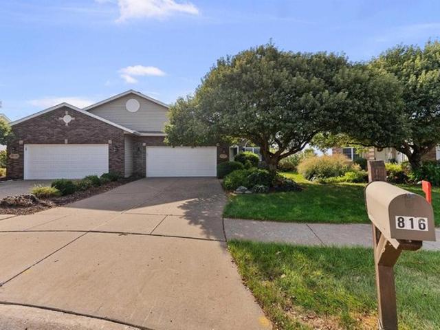 House for sale in Le Claire, Iowa