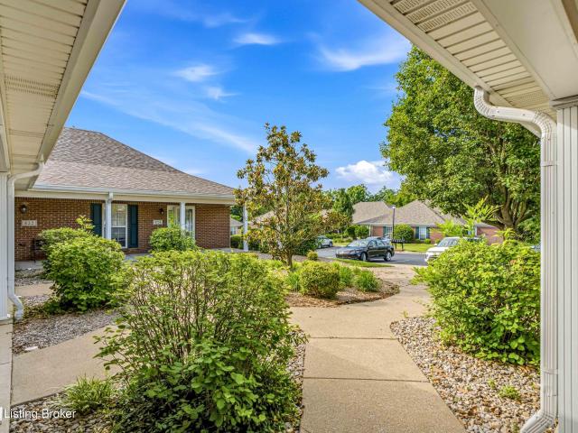 Condo for sale in Simpsonville, Kentucky