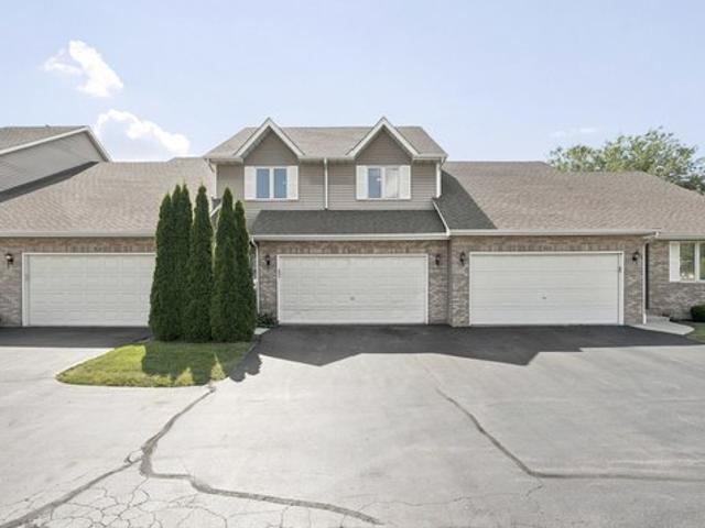 Townhouse for sale in Hampshire, Illinois