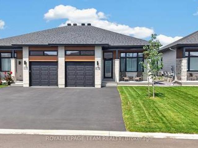 House for sale in Russell, Ontario
