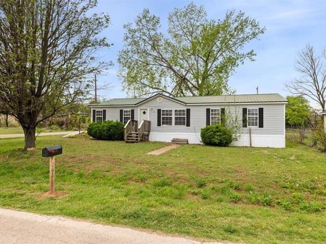 House for sale in Maysville, Oklahoma