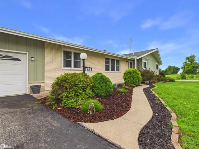 House for sale in Donnellson, Lee County