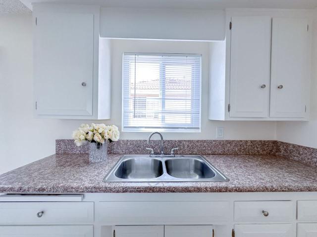 Apartment for rent in Alhambra, California