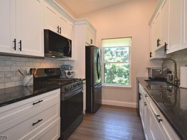Condo for sale in Glen Gardner, New Jersey