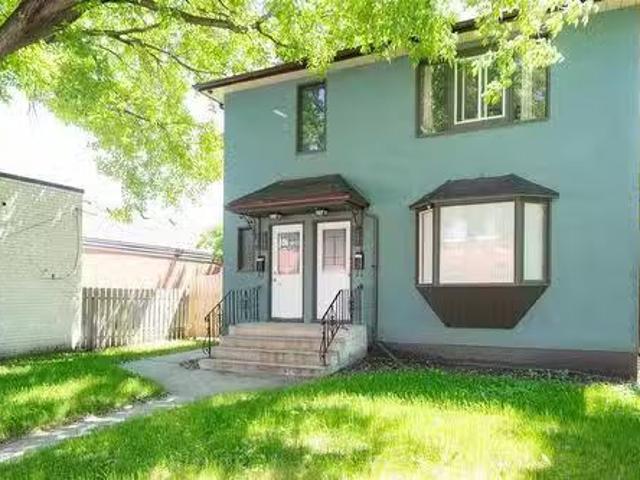 House for sale in East St. Paul, Manitoba