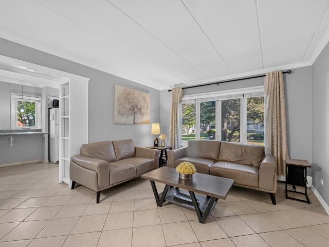 Condo for sale in Arlington Heights, Illinois