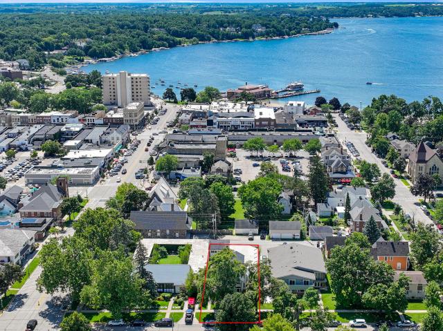 House for sale in Lake Geneva, Wisconsin