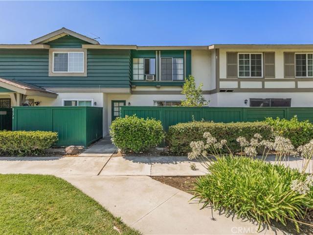 Townhouse for sale in Buena Park, California
