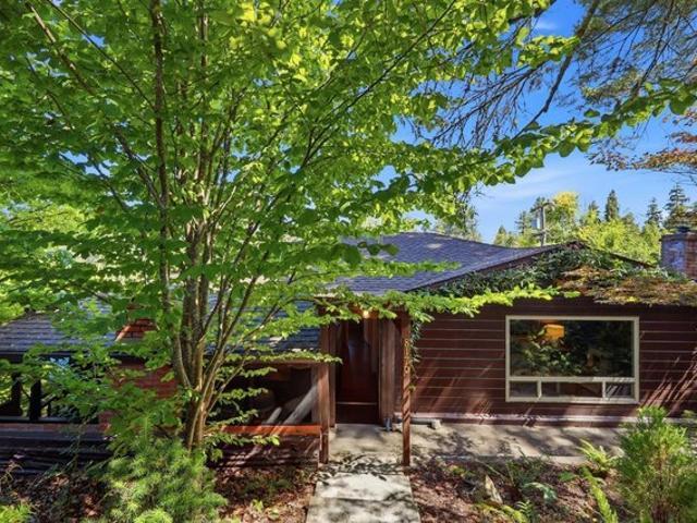 House for sale in Forestville, California