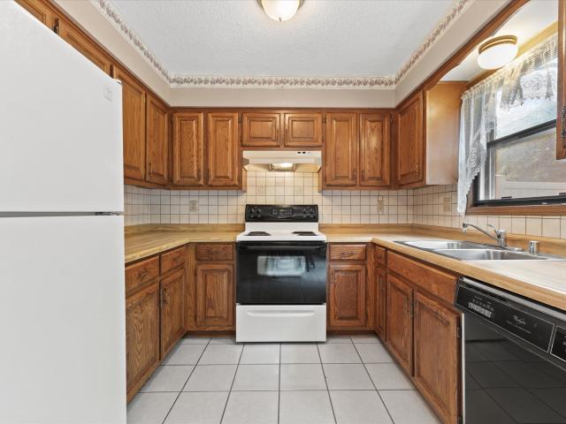 Condo for sale in Franklin, Milwaukee County