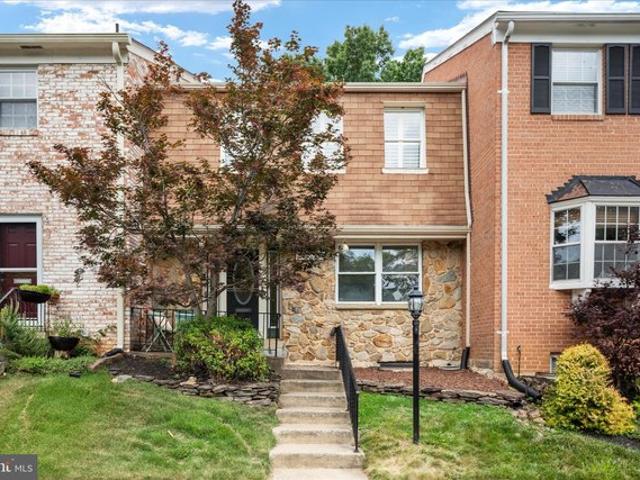 Townhouse for sale in Virginia