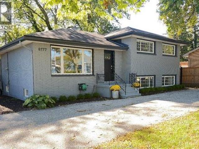 House for sale in Riverside, Windsor