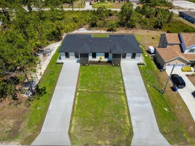 Duplex for sale in Lehigh Acres