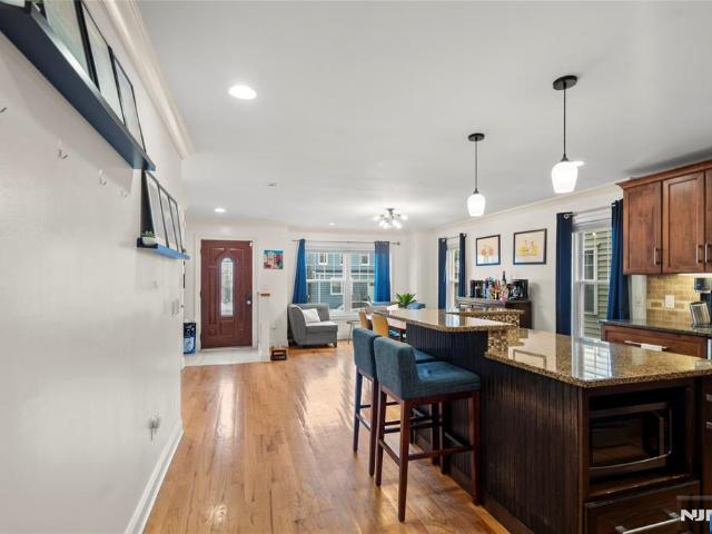 Townhouse for sale in Hudson, New Jersey