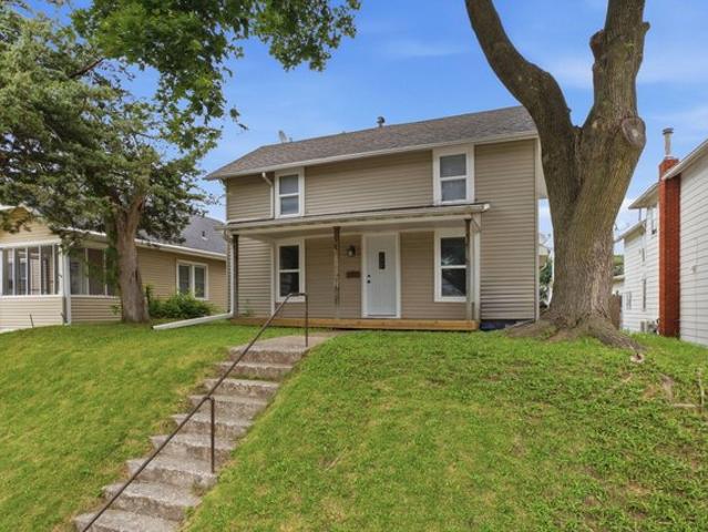 House for sale in Muscatine, Iowa